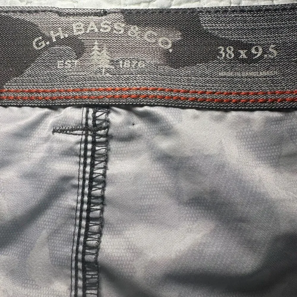 G. H. Bass & Co. Board Shorts Men's Size 38 Black/Gray Camo Sharks Fishing Surf